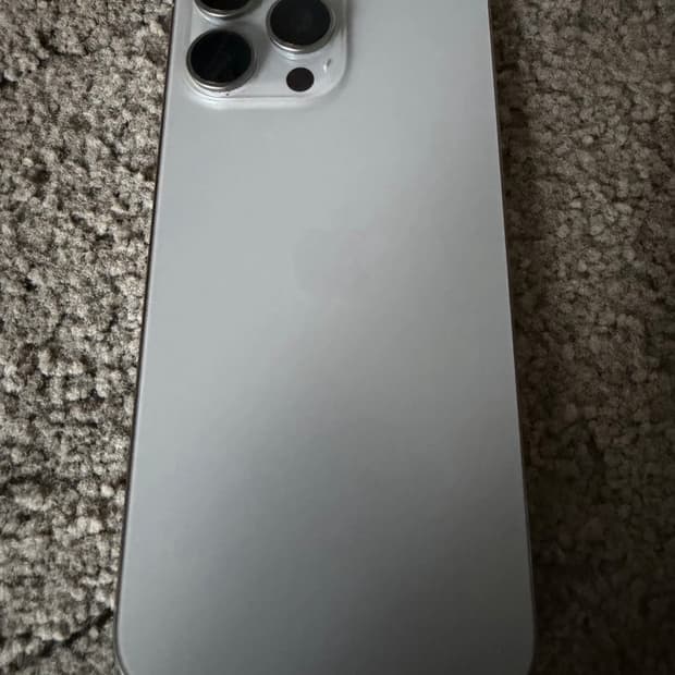 아이폰 16프로맥스 256 화이트티타늄