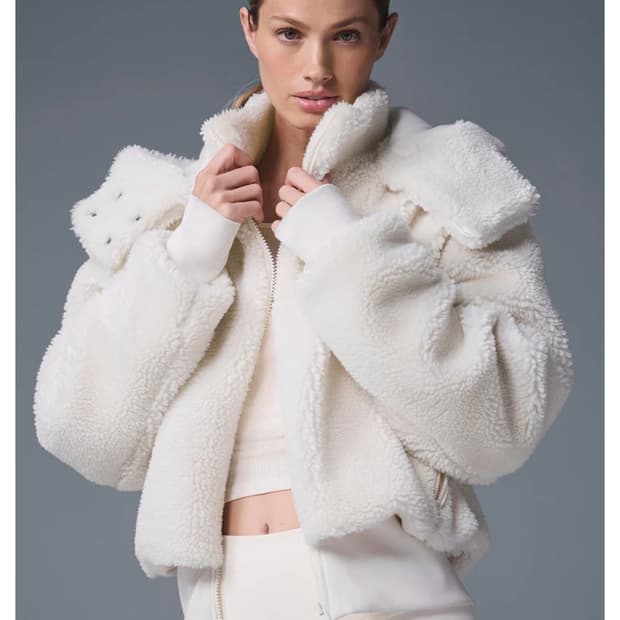 ALO 알로요가 폭시 셰르파 자켓 아이보리 S