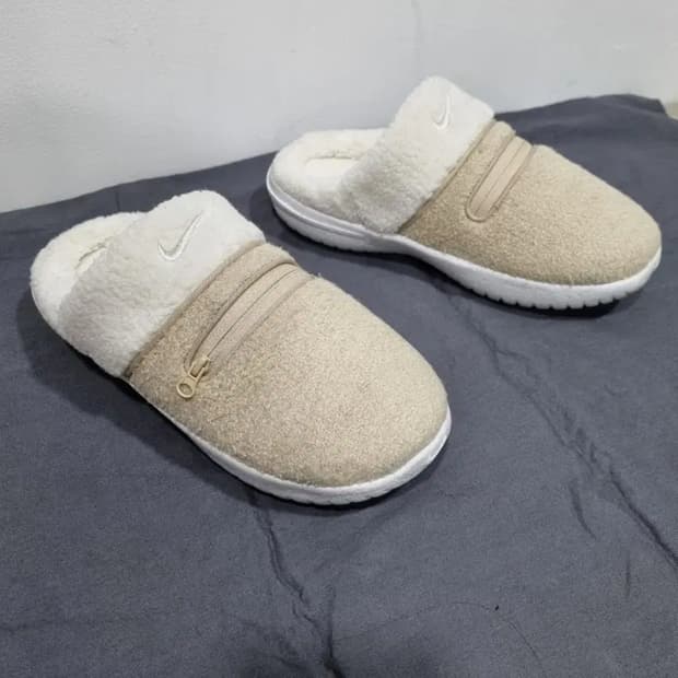 240 나이키 방한 슬리퍼