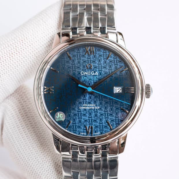 오메가 남성 시계입니다