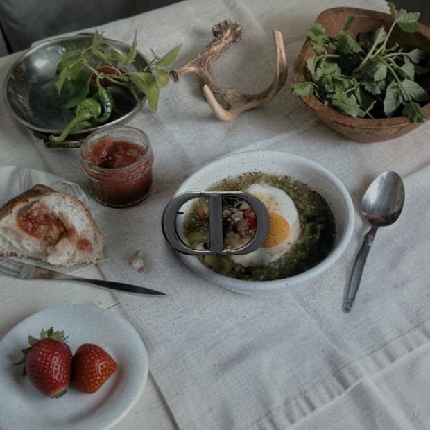 디올 CD 로고 베이직 실버 브로치