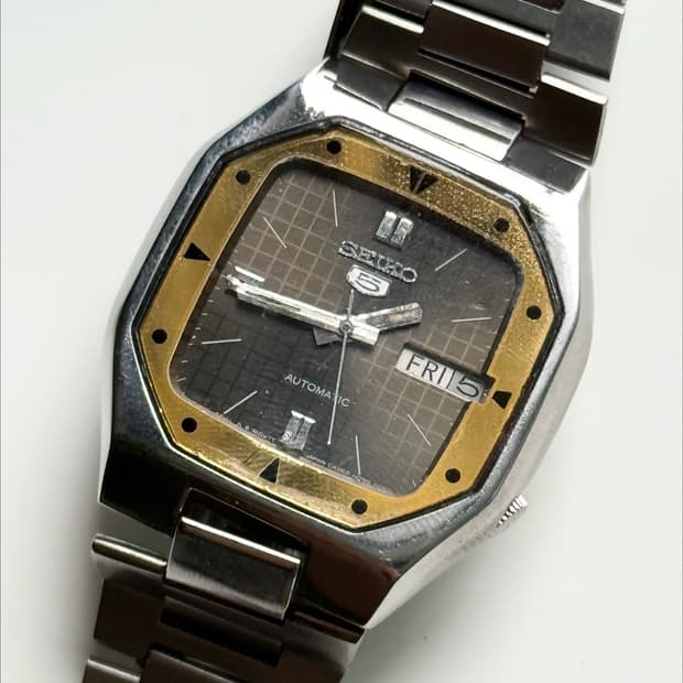 80s Seiko5 Autmatic Vintage Metal Watch