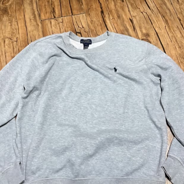 폴로 그레이 맨투맨