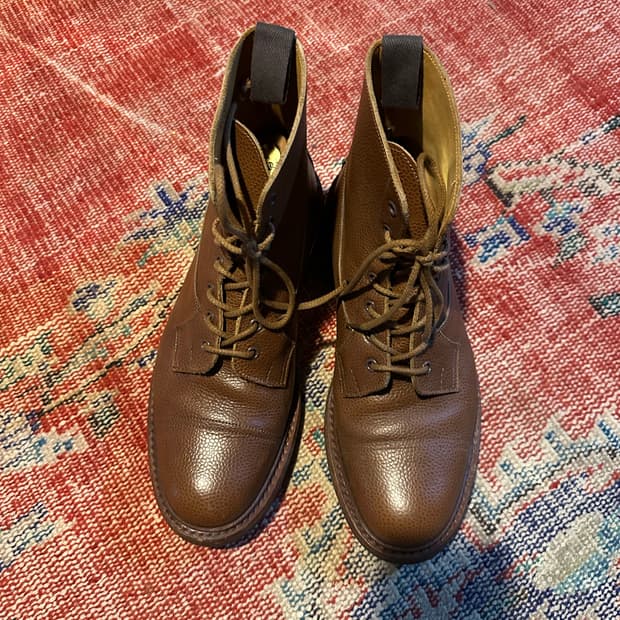 트리커즈 유니페어 별주 스트레이트팁 부츠