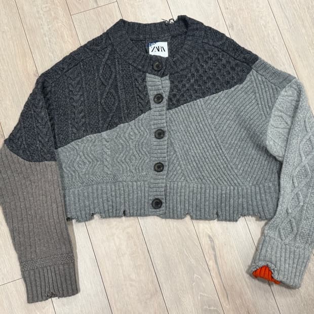 자라 x 아더에러 콜라보 니트 가디건