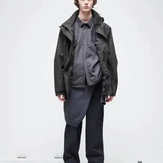 Gr10k 고어텍스 자켓