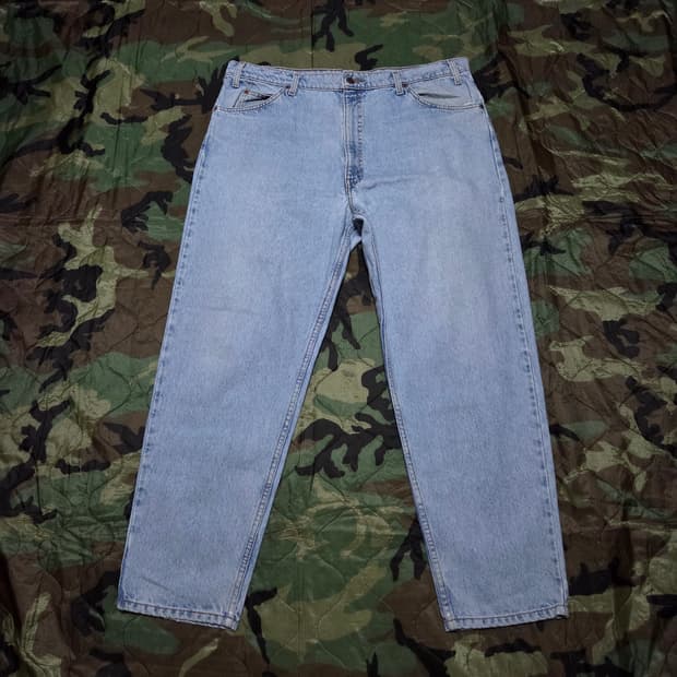 90s Vintage Levi`s 550 Orange Tab