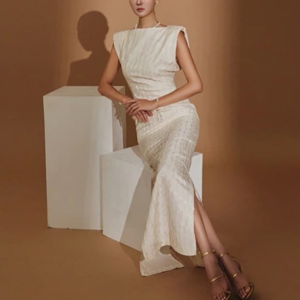 딘트 Dint 2부 결혼 웨딩 드레스 쟈가드 실리브리스 슬릿 롱 맥시 원