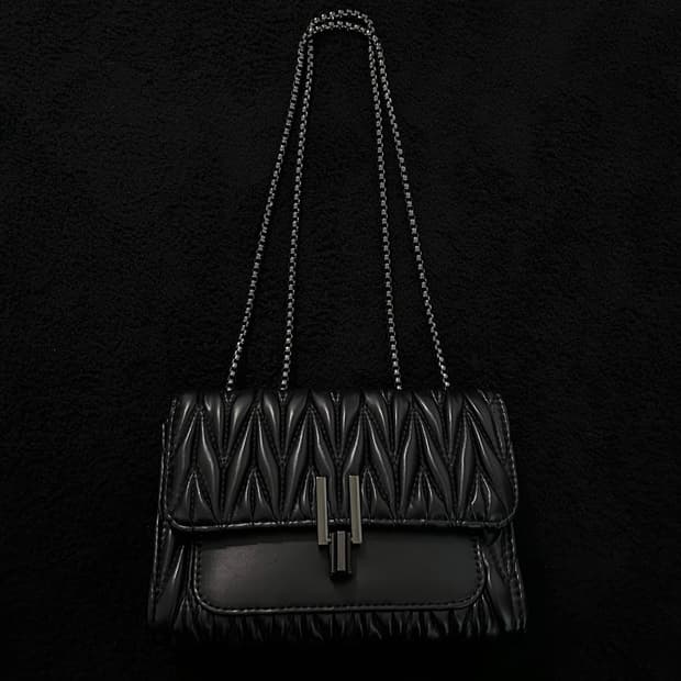 Classic Chain Strap Bag