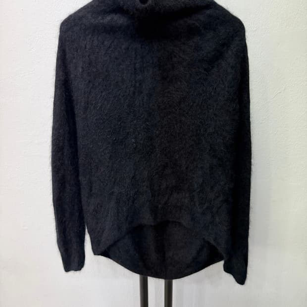 정품) 릴리오 By 오일릴리 터틀넥 캐시미어100 니트 S