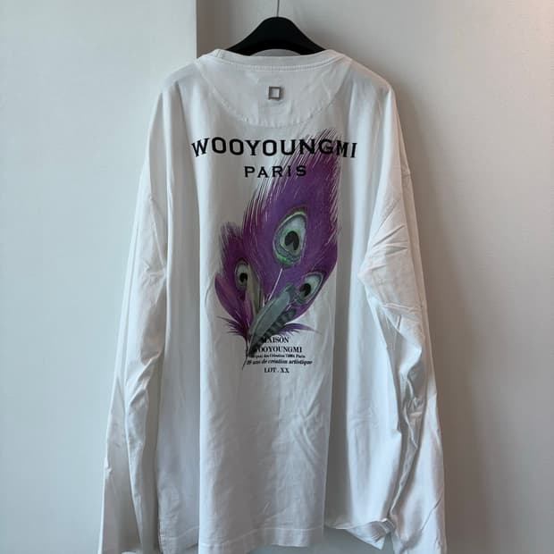 [52] 우영미 깃털 롱슬리브 화이트