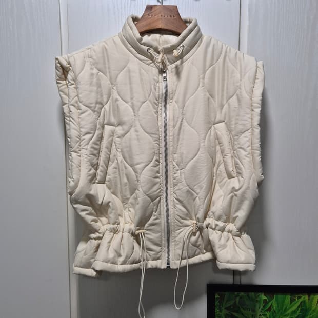빈티지 아이보리 퀼팅 패딩 조끼