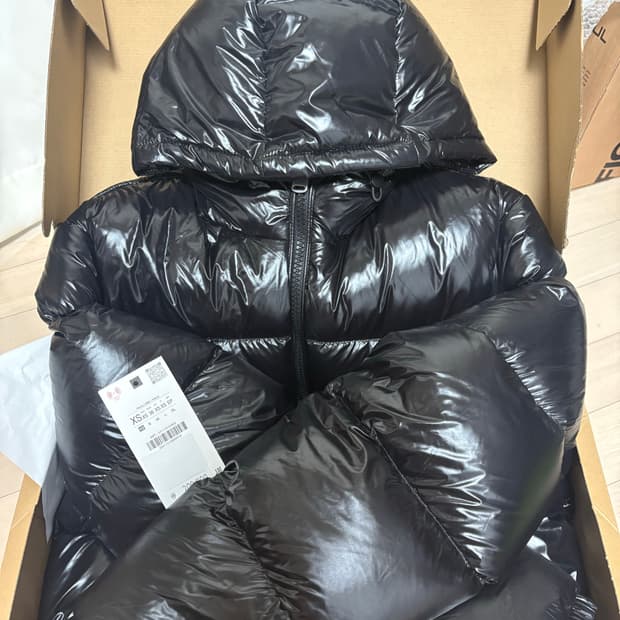 자라 유광 블랙 패딩