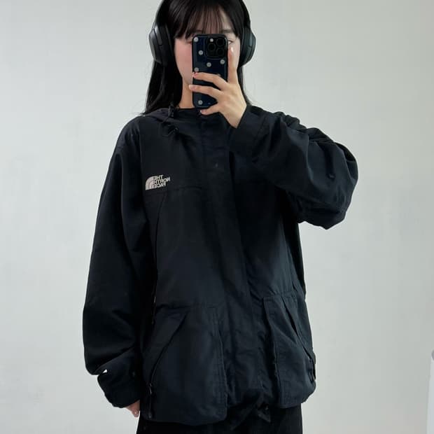 노스페이스 블랙 바람막이