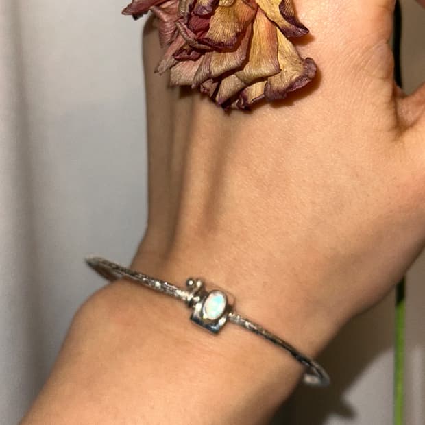 Musta moonstone 925silver bangle