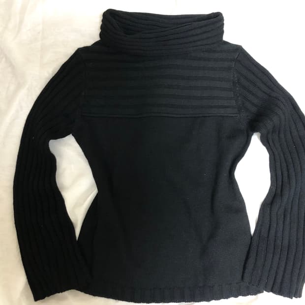 빈티지 블랙 하이넥 니트