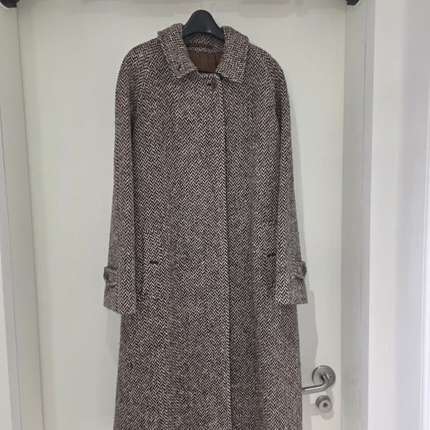 버버리 아이리쉬 트위드 코트