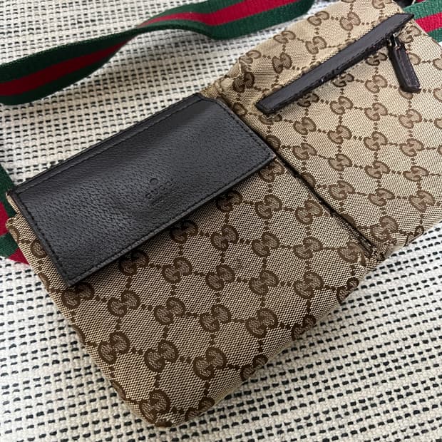 구찌 GG패턴 모노그램 자가드 힙색 벨트백