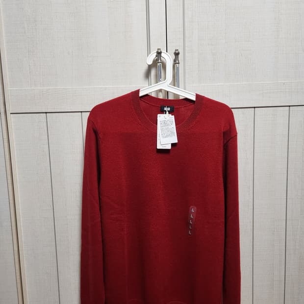 유니클로 캐시미어니트 레드 L사이즈(새상품)