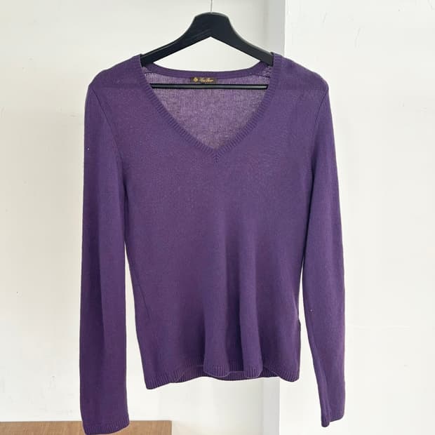 로로피아나 퍼플 캐시미어 브이넥 니트 스웨터 