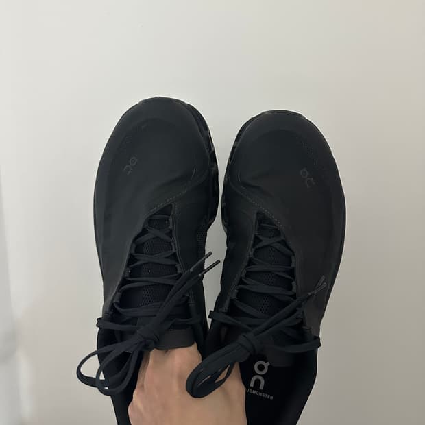 온 러닝 포스트아카이브팩션 블랙 275