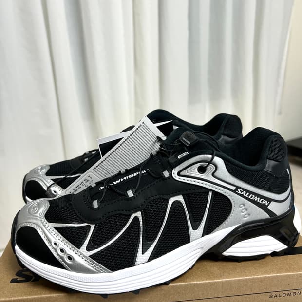 새상품) 살로몬 XT-위스퍼 운동화 245 사이즈 판매합니다