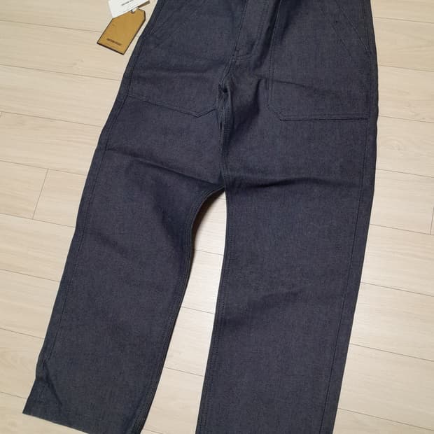 💥(새상품) 유니폼브릿지 데님 퍼티그 팬츠 (M)
