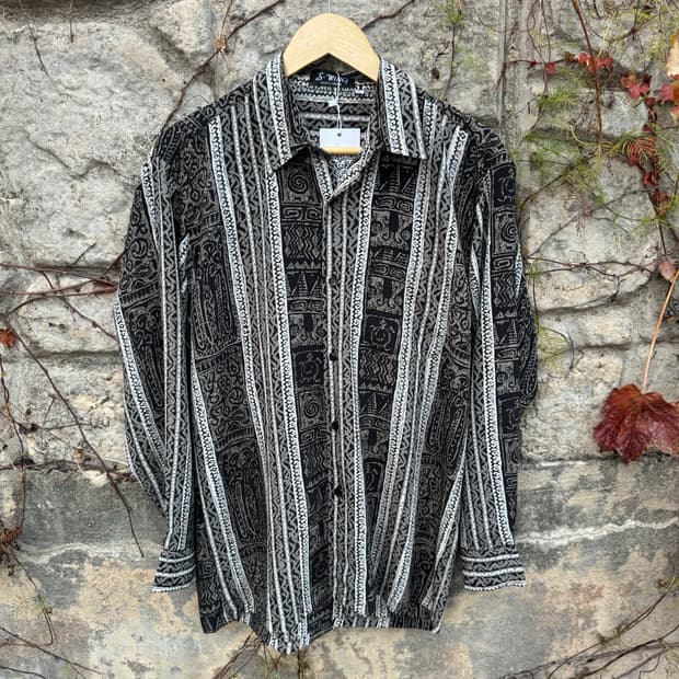 일본 빈티지 폴리 100 에스닉 패턴 셔츠 L