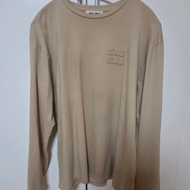 미우미우 롱슬리브 M