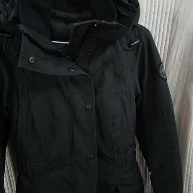 캐나다구스 오리털패딩 