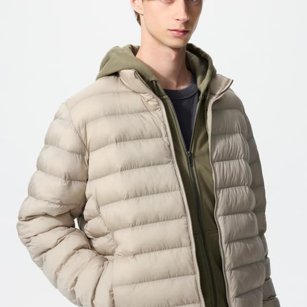 유니클로 퍼프테크 경량패딩 m