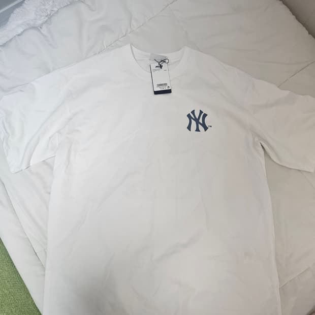 Mlb 반팔 L (새상품)