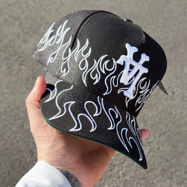 KILL THE HYPE 킬더하이프 업사이드다운 LA 플레임 스냅백