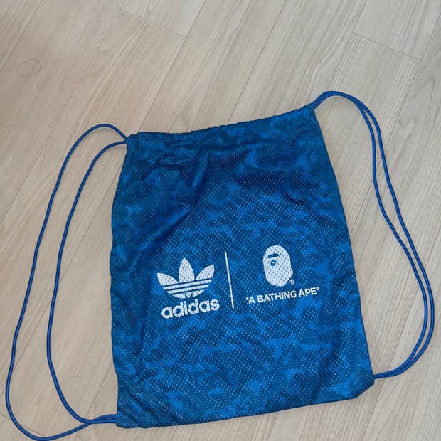 베이프 아디다스 메쉬 배낭 블루 (sack)