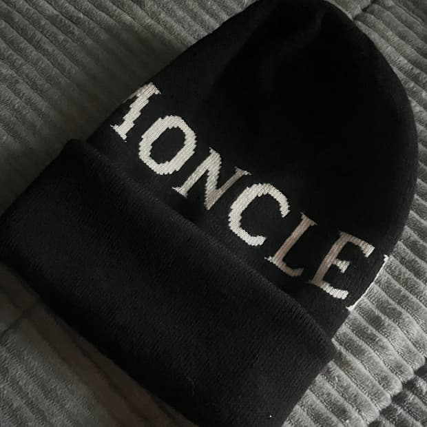 몽클레어 비니 블랙