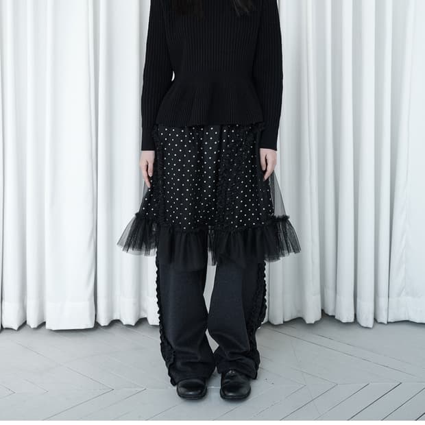 생긴스튜디오 밴딩 러플 샤 도트 스커트