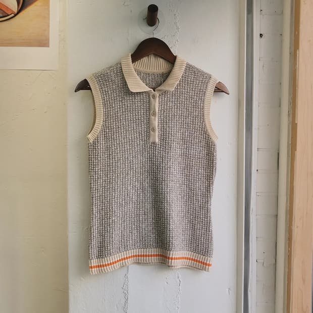 Bogner 오트밀그레이 카라 니트 베스트