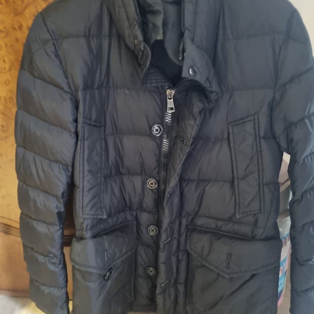 특가) 몽클레어  블랙패딩 점퍼.  M/L