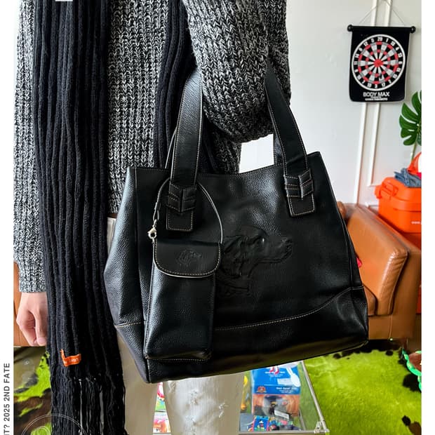 キタムラ Kitamura Dog Carving Leather Bag