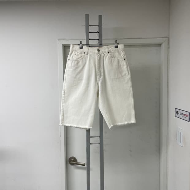 비아플레인 반바지 화이트 2