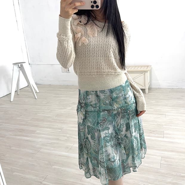 Ivory Lurex Floral Corsage Knit