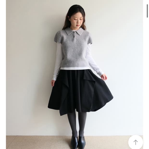 플립 버튼 미디 스커트 블랙 