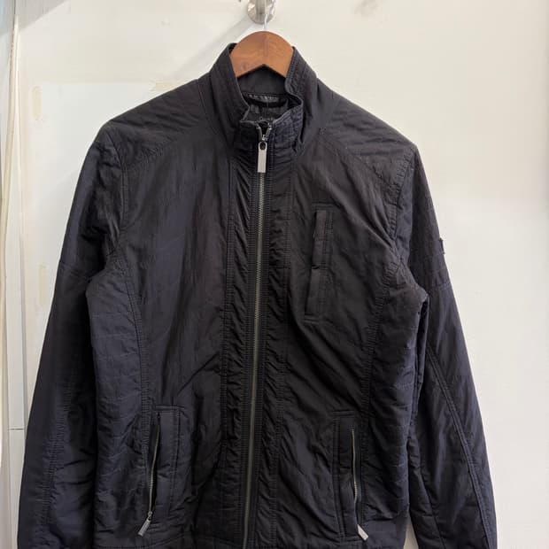 N138. CK 캘빈클라인 자켓