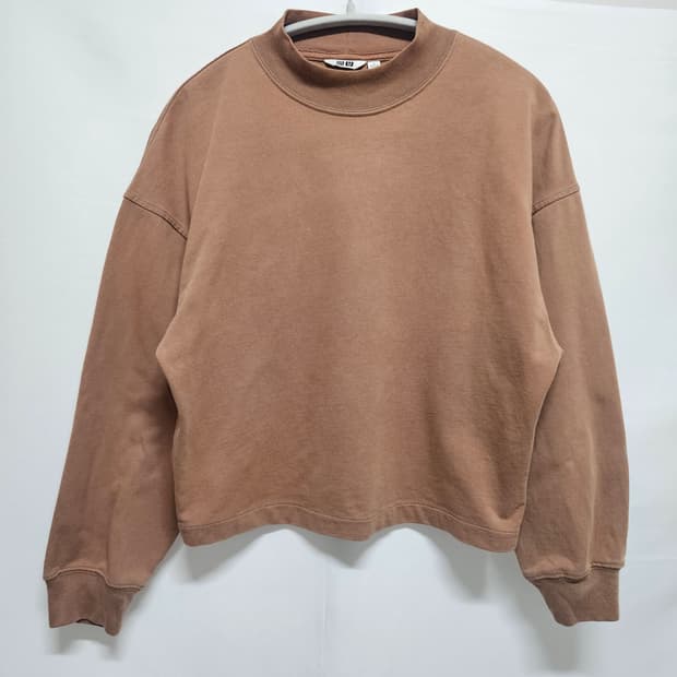 유니클로U 하이넥 크롭 긴팔 티셔츠 S