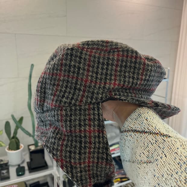 슈프림 울리치 헤링봄 이어플랩 모자