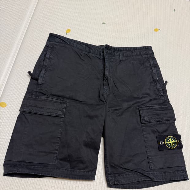 스톤아일랜드 버뮤다 하프 팬츠 7615L0804 [V0129, 블랙]