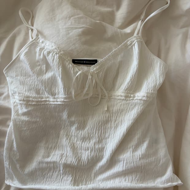 브랜디멜빌 화이트 레이스 프릴 나시