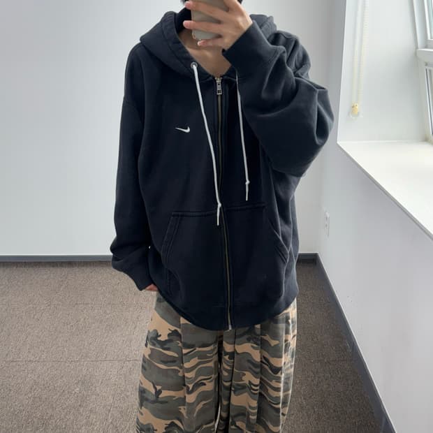 Nike 나이키 스몰로고 블랙 후드집업 