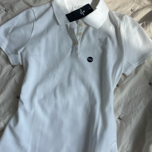 아베크롬비 Abercrombie 슬림핏 카라 반팔티 화이트