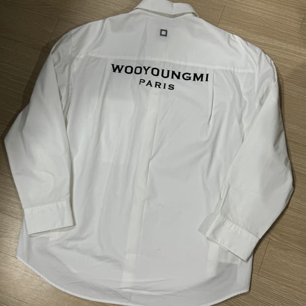[50] 우영미 22FW 백로고 셔츠 화이트